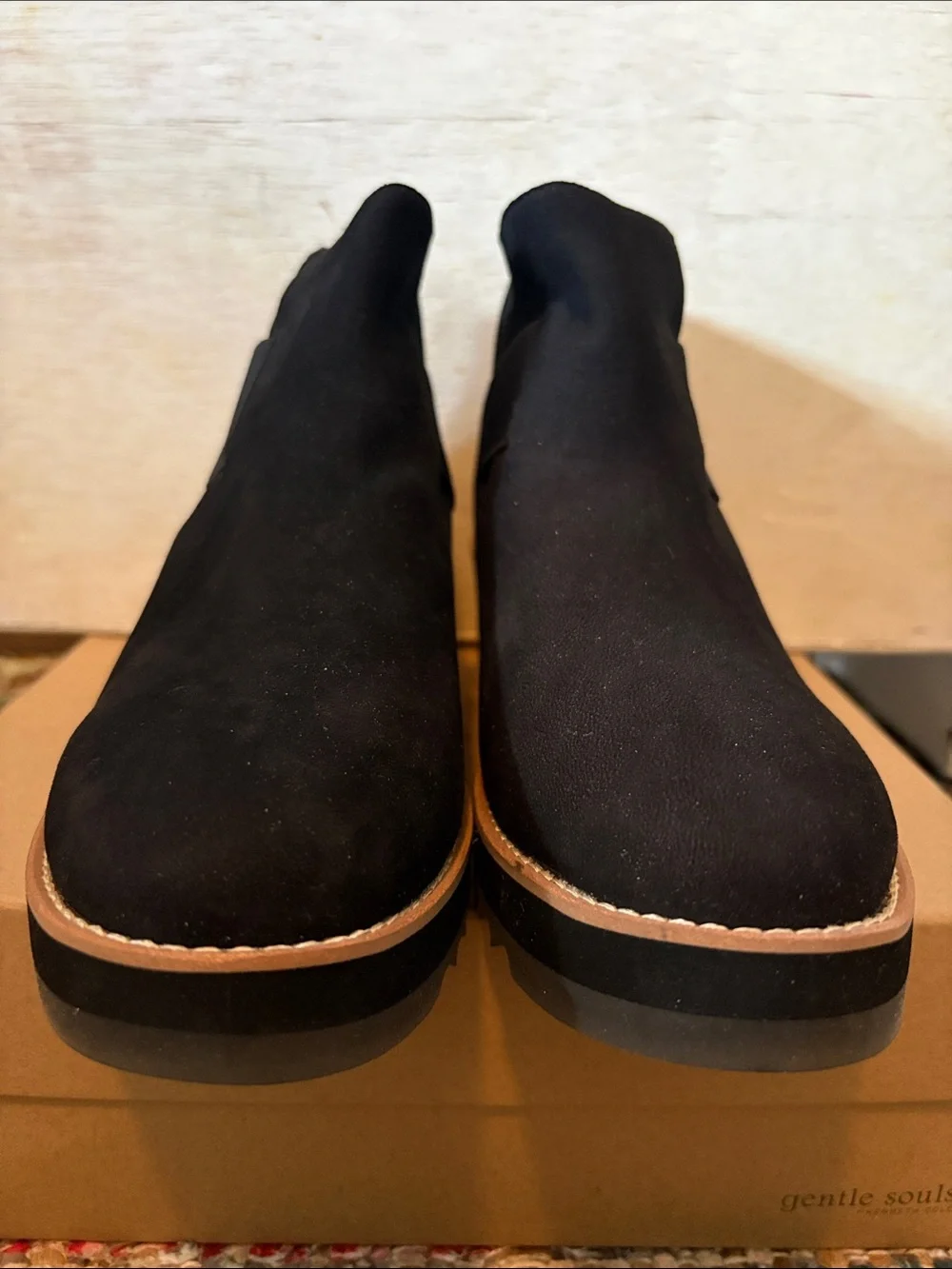 EILEEN FISHER BLACK SUEDE ROUND TOE WEDGE PULL ON BOOTS SZ 9.5